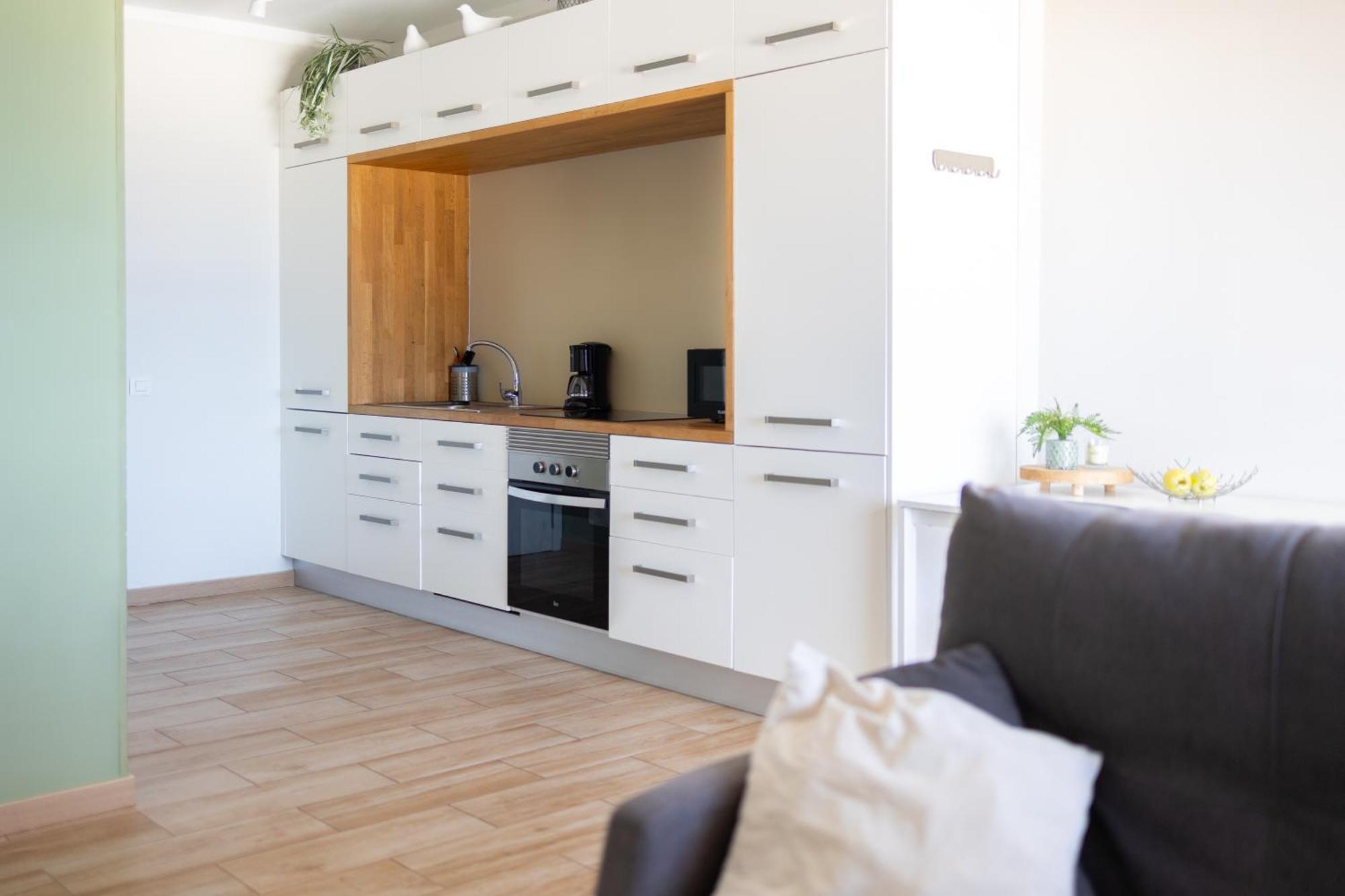 Lovely Modern With An Incredible View Apartment *